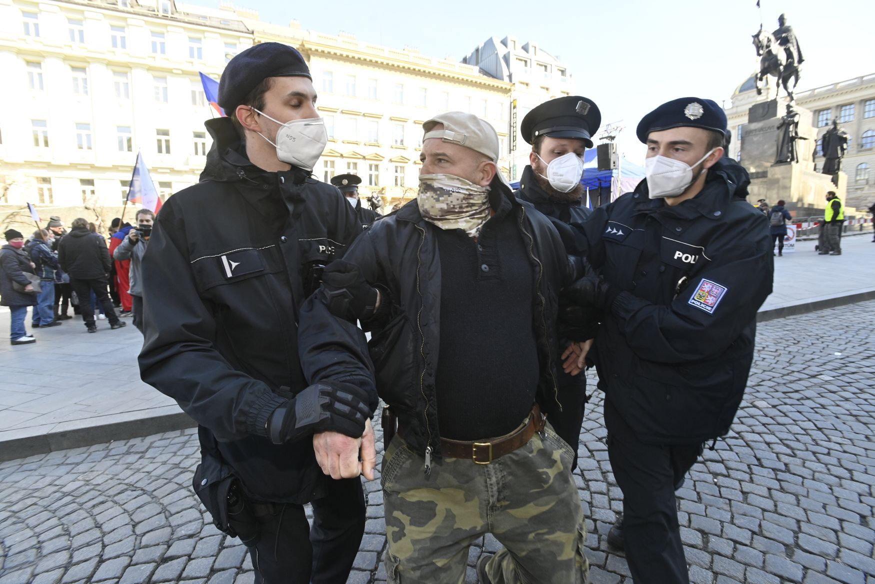 Protesty, koronavirus, Praha, Václavské náměstí