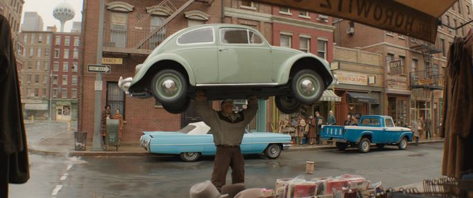 Ebon Moss-Bachrach ve filmu Fantastická 4: První kroky.