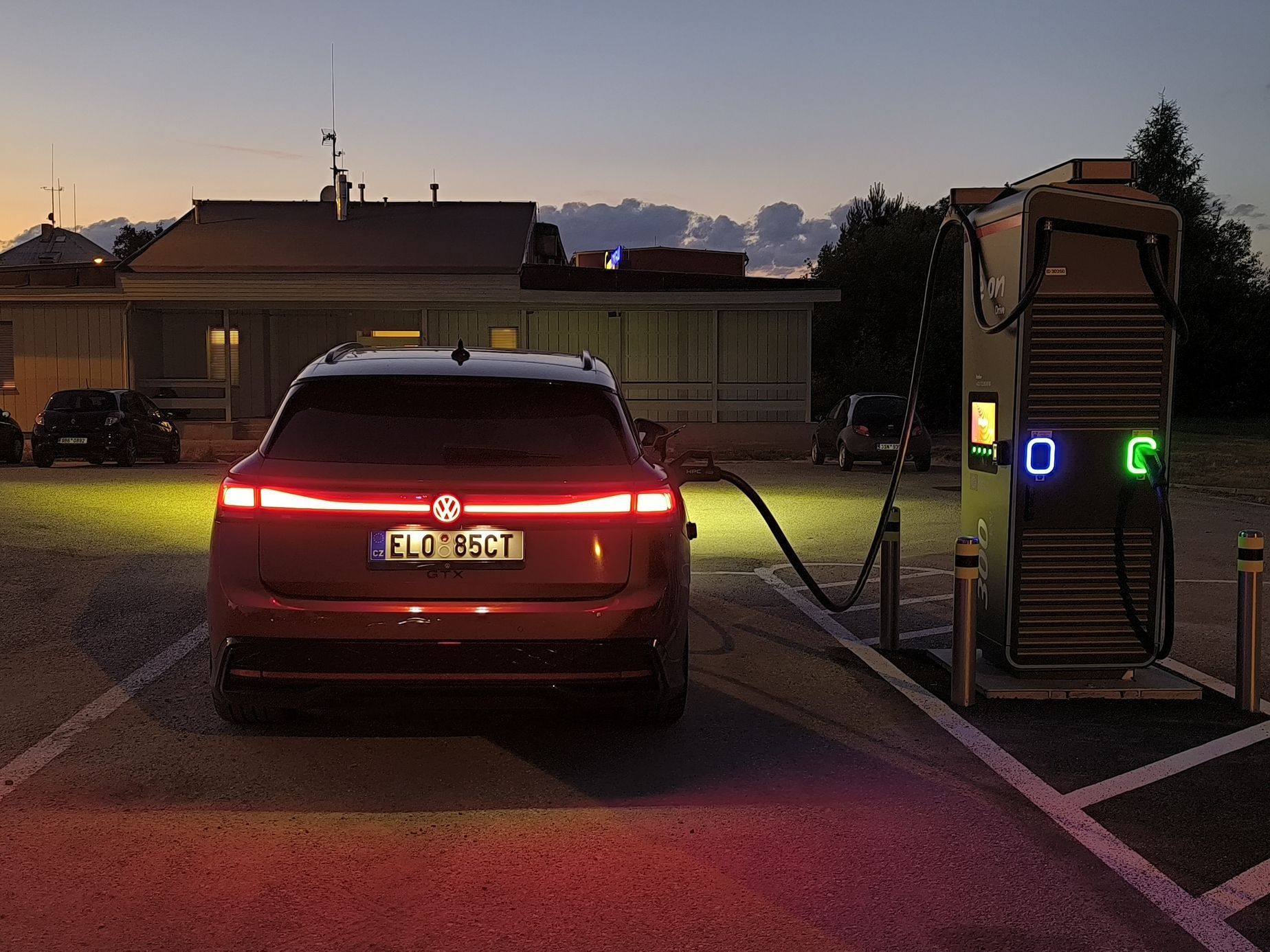 Eon roaming dobíjení elektromobil