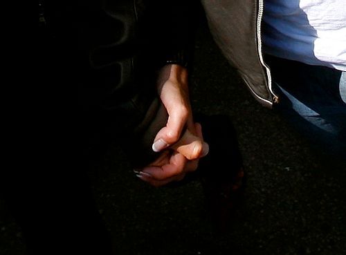 Victoria a David Beckhamovi ruku v ruce v Silverstone