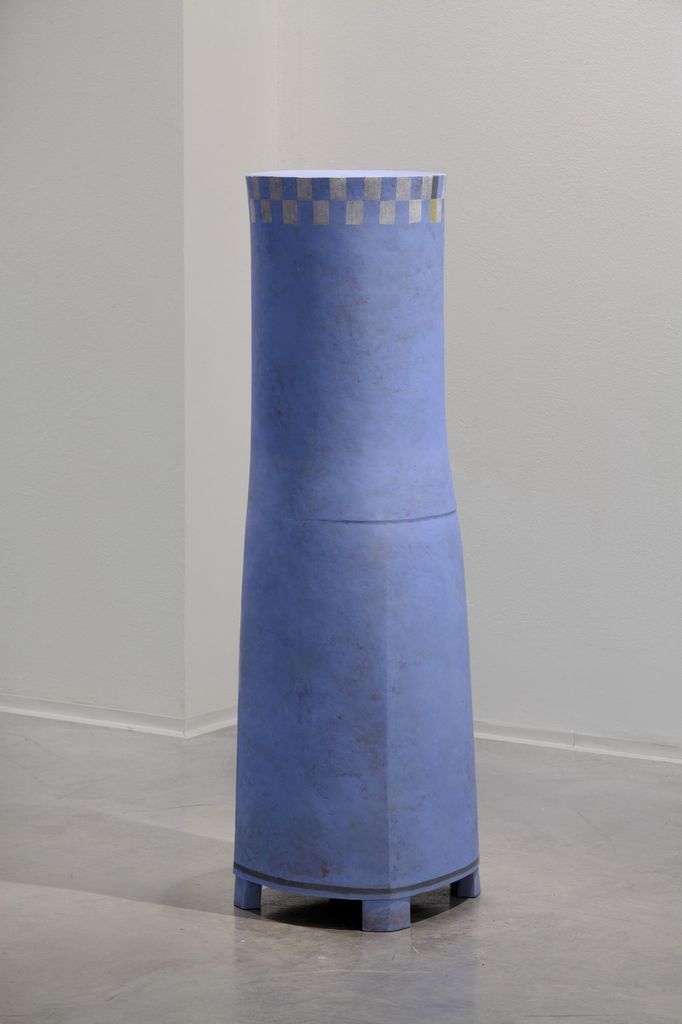 Postava V, 2012, bronz, barva, v. 116 cm.