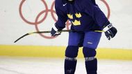 Švédský útočník Mats Sundin při tréninku před pátečním semifinále s Českem.