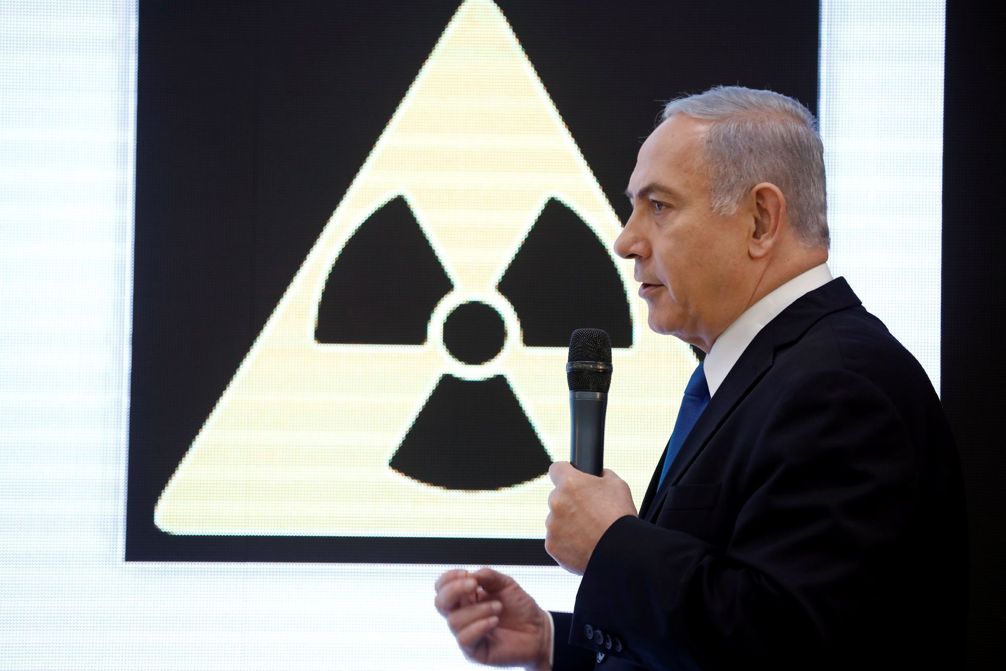 Izraelský premiér Benjamin Netanjahu na tiskové konferenci o íránském jaderném programu