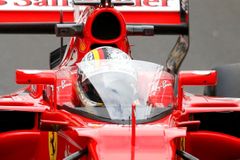 Hungaroringu vládly vozy Ferrari. Kvalifikaci vyhrál Vettel, druhý nejrychlejší čas zajel Räikkönen