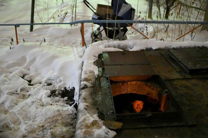 Život bezdomovců v třeskutých mrazech na Sibiři v Rusku.  19. 2. 2020