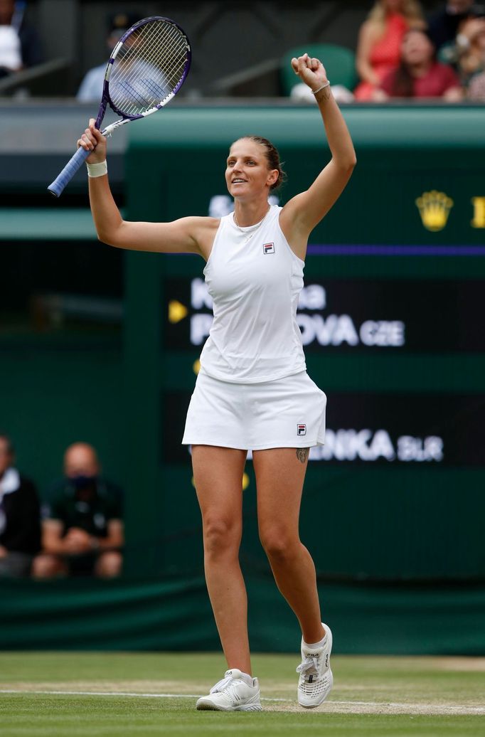 Karolína Plíšková slaví postup do finále Wimbledonu