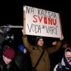 Demonstranti se Bratislavě střetli s policií 6