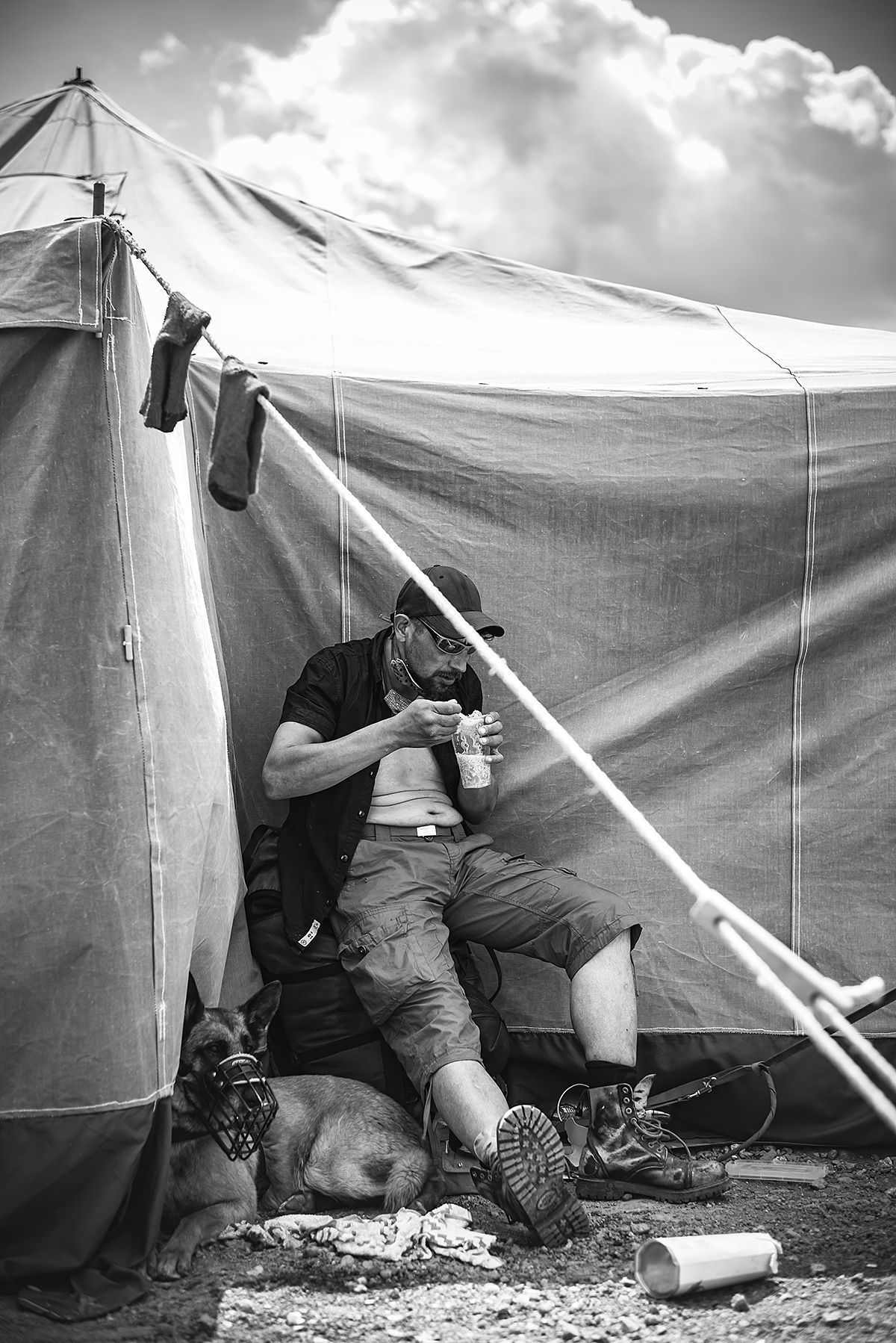 Lucie ŠIprová: fotoreportáž z koronavirového kontaktního centra pro lidi bez domova