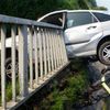 Auto prorazilo u Měnína na Brněnsku most