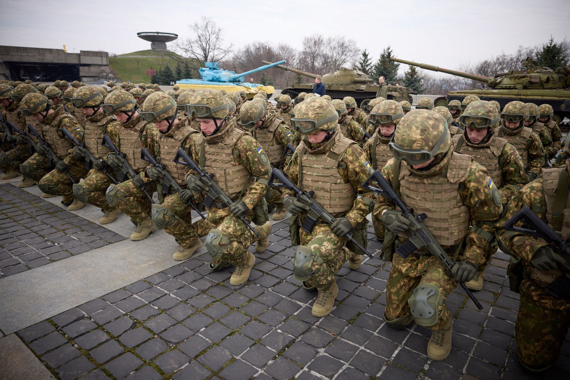 Příslušníci ukrajinské Národní gardy si dnes připomněli v Kyjevě své kolegy, kteří padli ve válce s Ruskem.