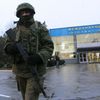 Domobrana obsadila letiště na Krymu