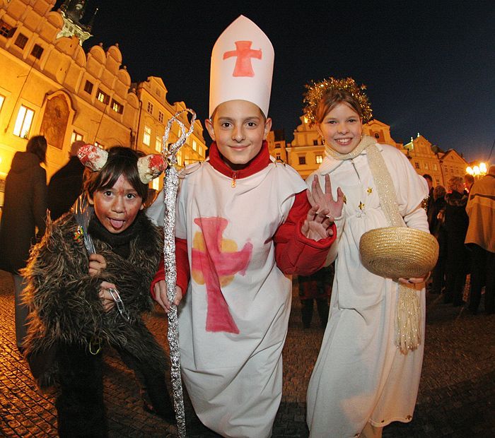 Andělé, Mikuláši a čerti