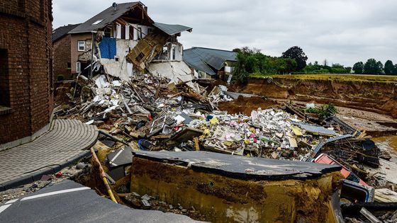 Foto: "Byla to katastrofa, přišli o všechno." Záplavy v Evropě mají přes 180 obětí