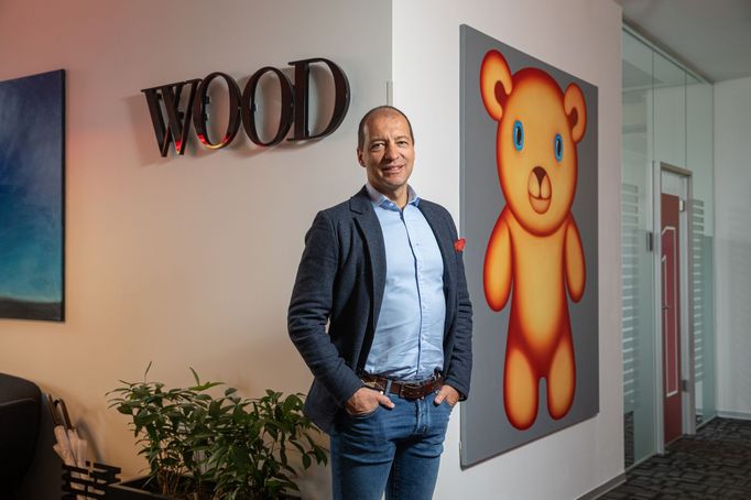 Jan Sýkora je partnerem a předsedou dozorčí rady WOOD & Company, středoevropské finanční skupiny, která spravuje majetek v hodnotě více než 100 miliard korun.