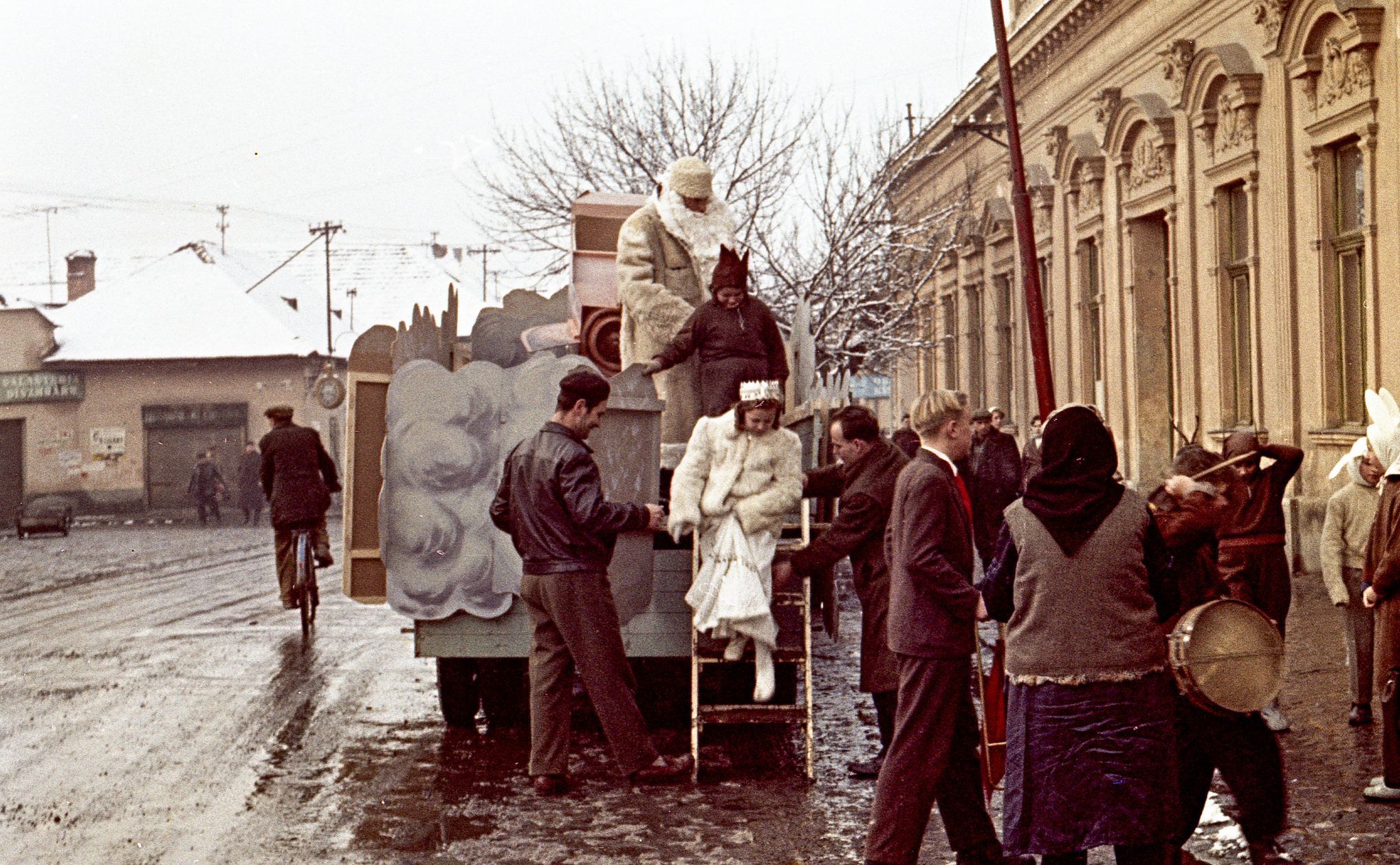 Slovensko, Barevné fotografie, Tenkrát na Slovensku, retro, Československo, domácí, Fortepan