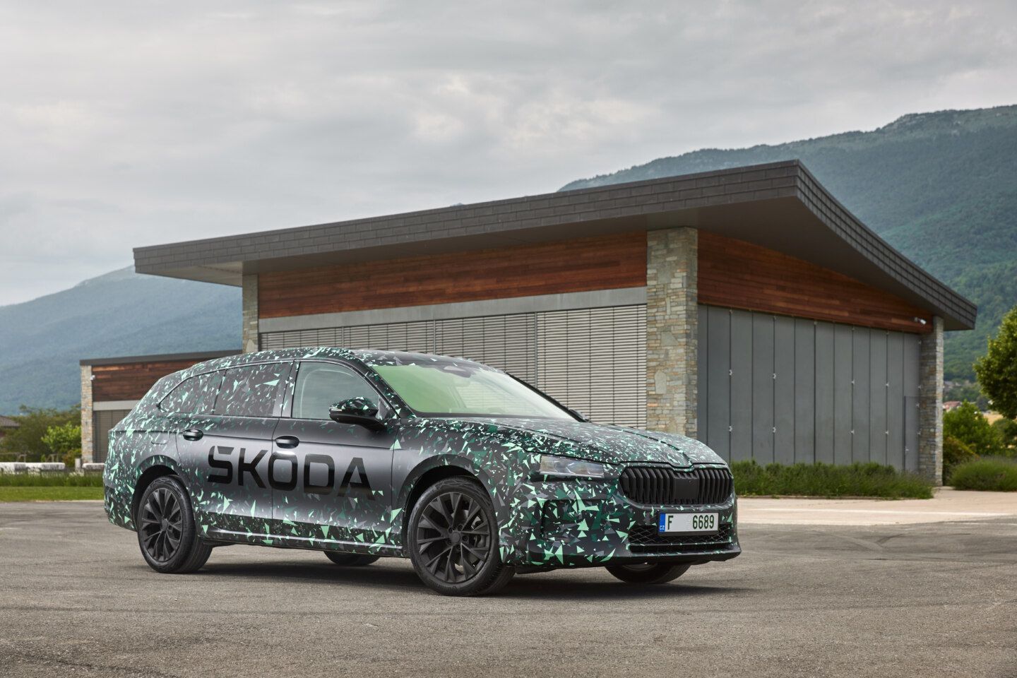 Škoda Superb IV prototyp 2023