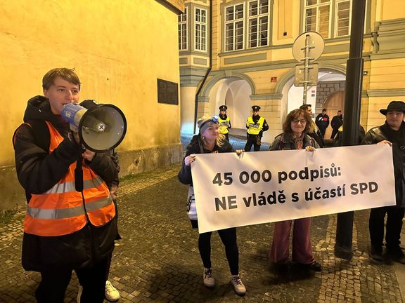 Demonstrace proti SPD ve vládě a Tomiu Okamurovi v čele sněmovny.