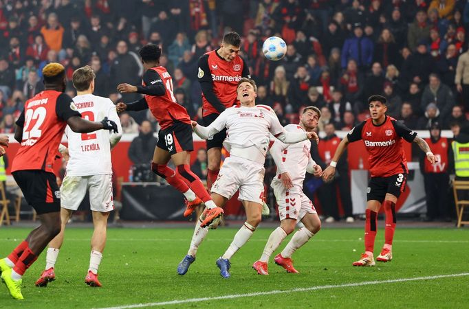 Patrik Schick vyrovnává na 2:2 v poháru proti Kolínu.