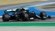 Valtteri Bottas v Mercedesu ve Velké ceně Španělska F1 2020