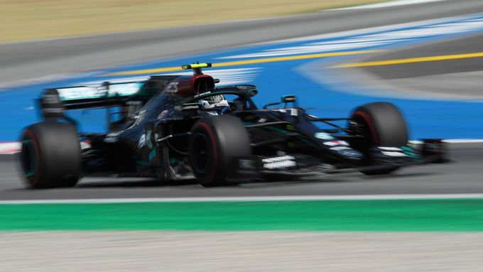 Valtteri Bottas v Mercedesu ve Velké ceně Španělska F1 2020