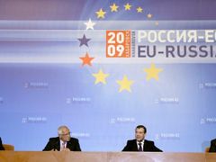 Václav Klaus na květnovém summitu EU-Rusko v Chabarovsku.