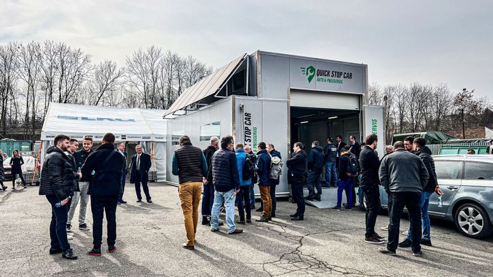 Boudo, budko, kdo v tobě podniká? Plechové autoservisy chtějí dobýt Česko; Zdroj foto: Quick Stop