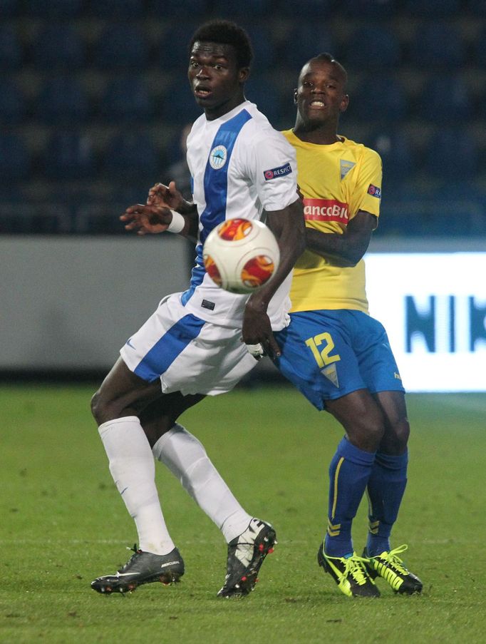 EL, Liberec - Estroril: Isaac Sackey - Mano (12)