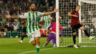 fotbal, Evropská liga, 2023/2024, Betis Sevilla - Sparta, Isco slaví vítězný gól