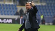 Trenér Pavel Vrba dal od začátku šanci i obvyklým náhradníkům z posledních zápasů brankáři Marúši Kozáčikovi nebo záložníkům Tomáši Hořavovi a Ubongu Ekpaiovi.