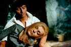 A neméně známý je i Neckář coby princ v pohádce Šíleně smutná princezna (1968), kde hrál po boku Heleny Vondráčkové.