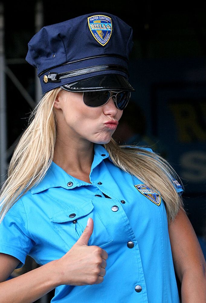 MotoGP Brno - grid girls