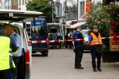 Švýcarská policie dopadla muže, který útočil motorovou pilou. Má psychické problémy