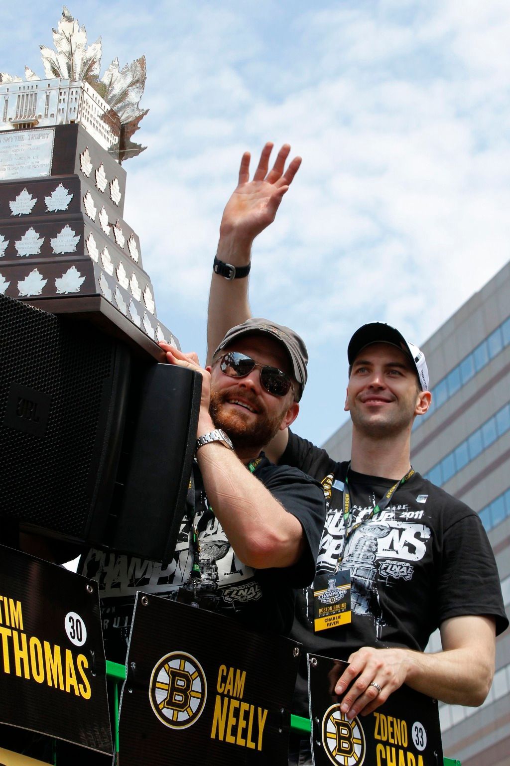 Bostonské oslavy Stanley Cupu (Chára a Thomas)