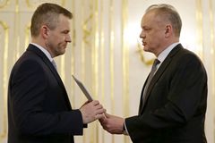 Slovensko má novou vládu. Kiska jmenoval Petera Pellegriniho premiérem