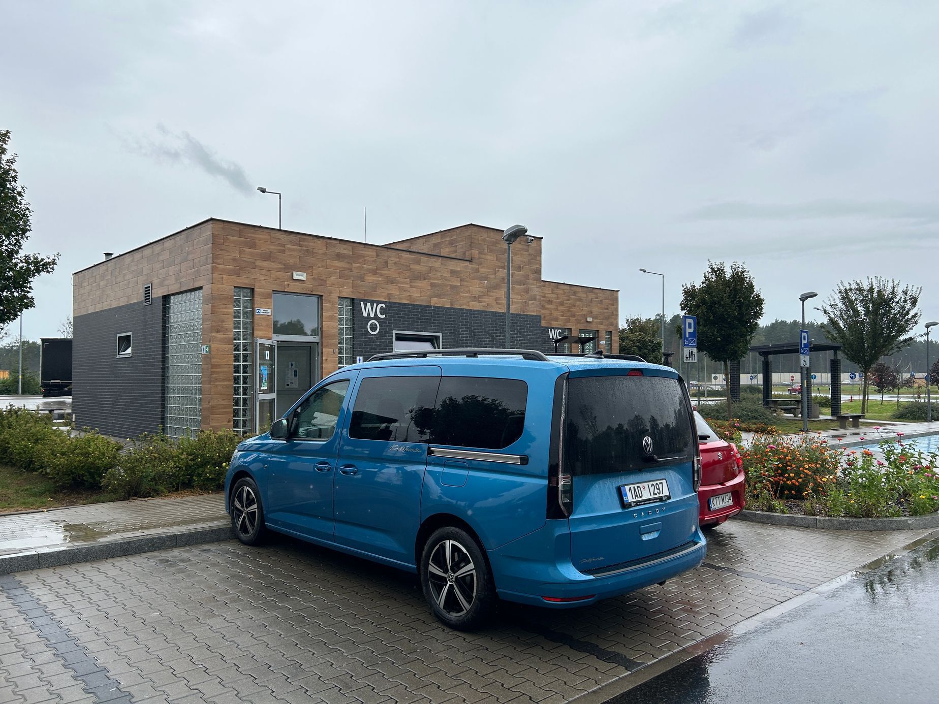 VW Caddy California 2024