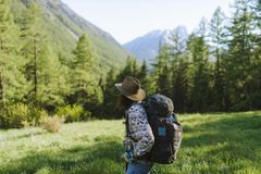 „Chci jít sama.“ Lektorka Jasmína Houdek učí ženy, jak se na treku zbavit strachu