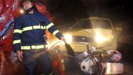Promítaný film vypráví sugestivně o skupnce teenagerů, kteří se pod vlivem extáze vracejí z diskotéky autem. Končí srážkou s motocyklistou. Když se promítací plátno zvedne, objeví se skutečná sitauce nehody.
