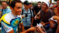 Alberto Contador před startem čtvrteční etapy Tour de France.