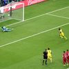 Enner Valencia dává gól z penalty v zápase MS 2022 Katar - Ekvádor