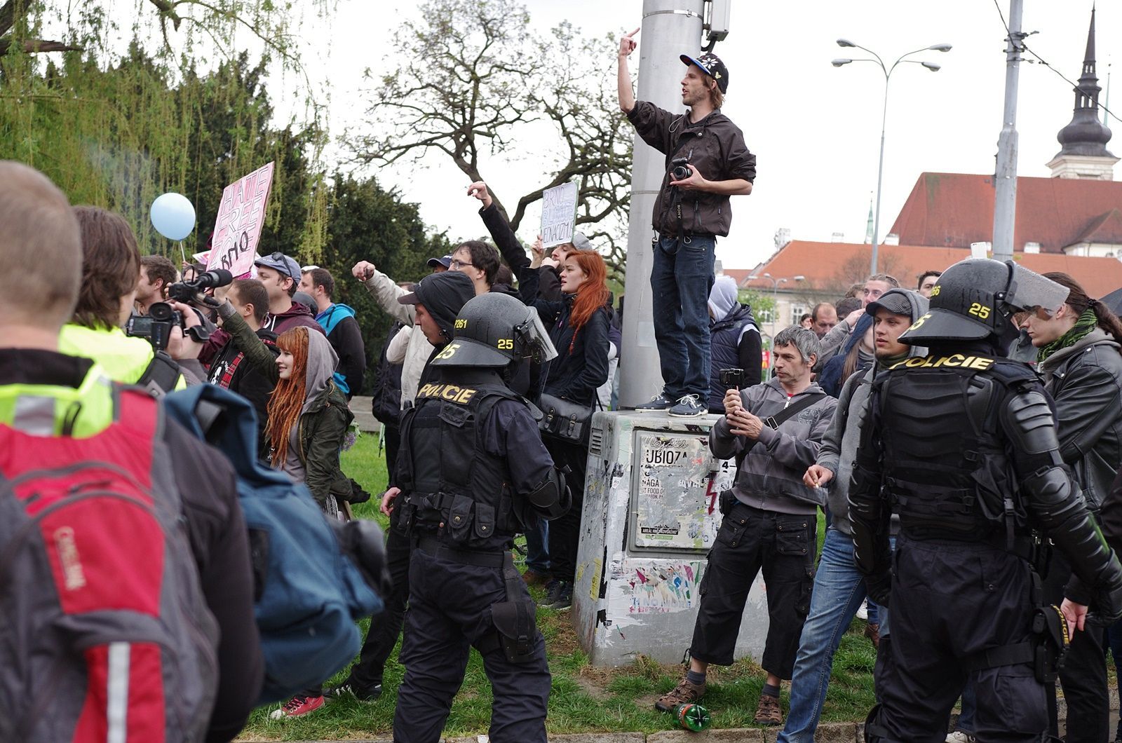 Brno blokovalo pochod neonacistů - finální foto