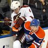 NHL:  Taylor Hall (Edmonton) - Zbyněk Michálek (Phoenix)