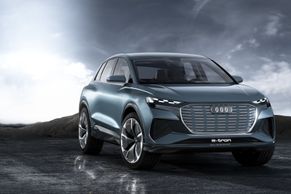 Do roku 2025 chce mít Audi 12 elektroaut. V Ženevě ukazuje variaci na Škodu Vision iV