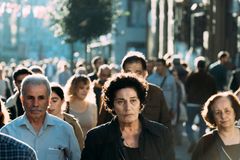 Všední kouzlo istanbulských uliček. Film Mosty patří k vrcholům festivalové sezony