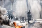 Demonstranti zapálili vládní budovu v Sarajevu