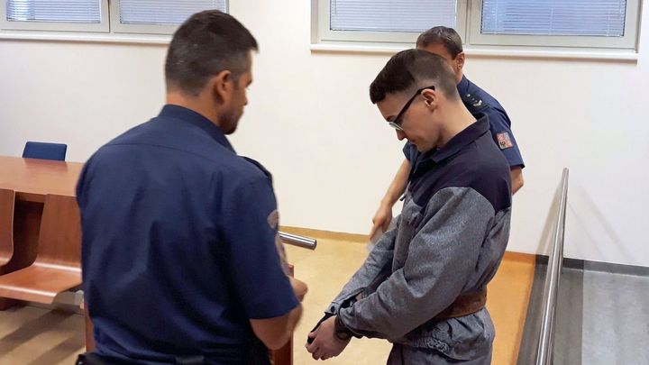 Nové vězení pro muže, který zneužil 39 dětí a po propuštění si stahoval dětské porno