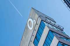 Firma O2 v pololetí zvýšila zisk o desetinu na 2,55 miliardy korun