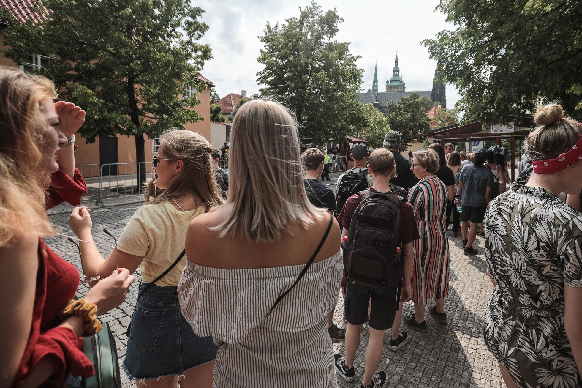 Pražský Hrad - léto 2019 - fronty, turisti, uzavírky