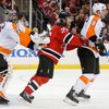 NHL, New Jersey Devils - Philadelphia Flyers: Patrik Eliáš - Ilja Bryzgalov a Nicklas Grossmann