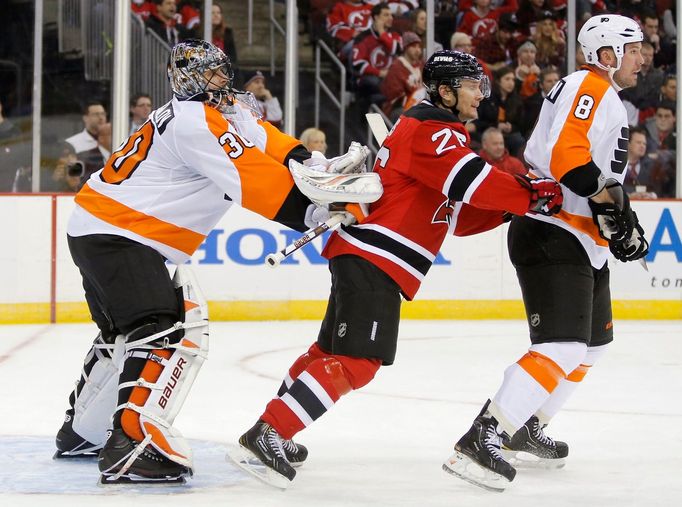 NHL, New Jersey Devils - Philadelphia Flyers: Patrik Eliáš - Ilja Bryzgalov a Nicklas Grossmann