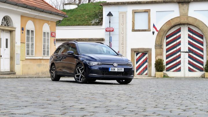 Volba rozumu v příjemném balení. Golf Variant dokazuje, že kombi je nenahraditelné; Zdroj foto: Martin Frei